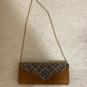 Kelly & Katie clutch with chain